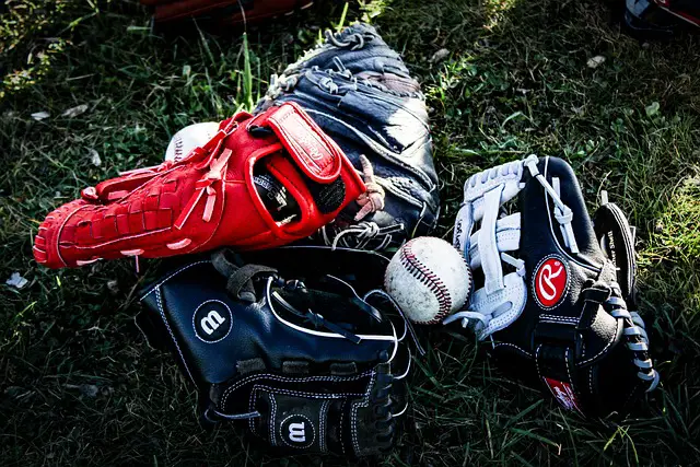14 Best Outfield Gloves for Serious Baseball Players