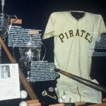 roberto clemente rookie card