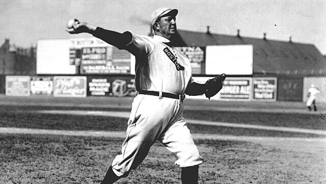 Rare Baseball Cards Found Glued to Wooden Chest After $75 Purchase 1 Rare Baseball Cards Found Glued to Wooden Chest After $75 Purchase