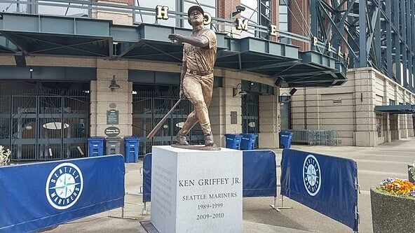 5 Terrific 1990 Topps Tiffany Baseball Cards Worth Hunting For 1 5 Terrific 1990 Topps Tiffany Baseball Cards Worth Hunting For