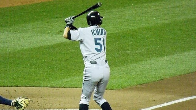 5 Terrific 2001 Topps Rookie Baseball Cards Collectors Should Know About