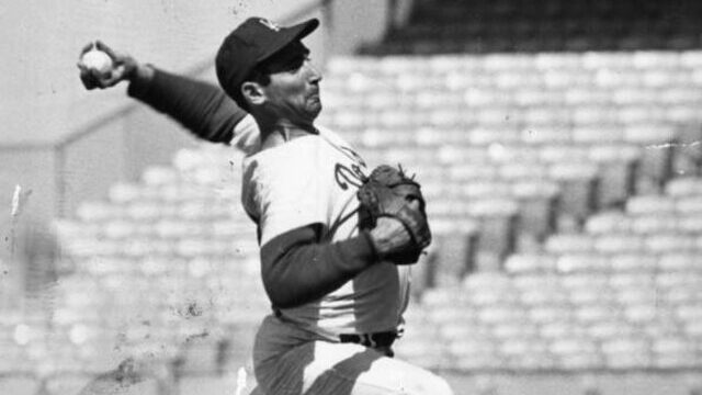 5 Iconic 1955 Topps Baseball Cards For Serious Collectors (& What They’re Worth Today)